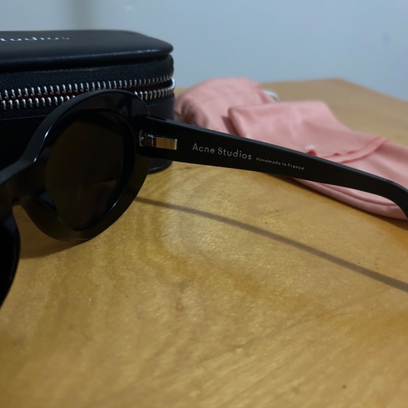 Acne Studios Mustang Oval Black Sunglasses Kurt Cobain inspired - Picture 5 of 12